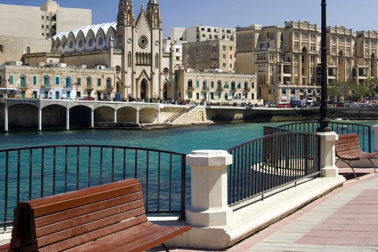 Prime Location Apartment With Side Seaviews Sliema Exterior photo