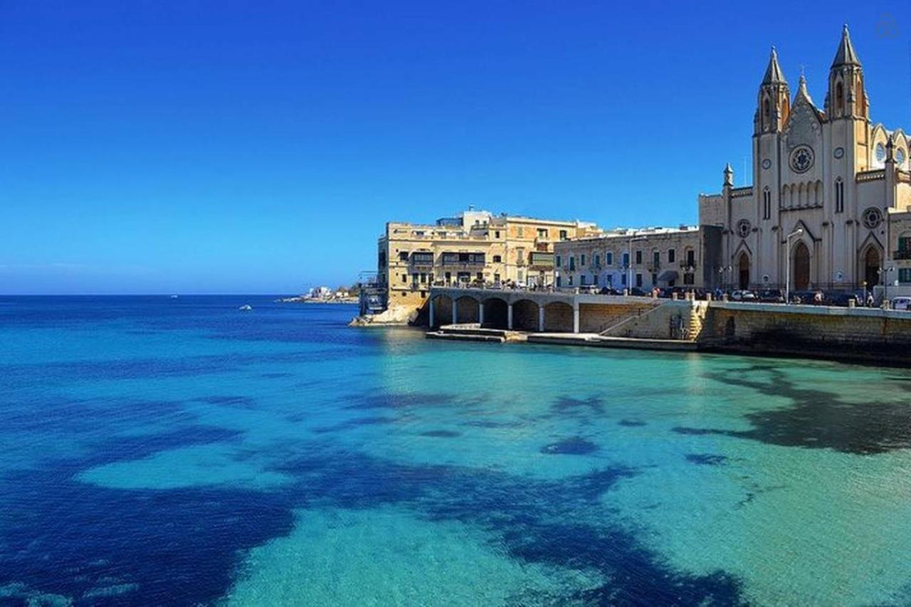 Prime Location Apartment With Side Seaviews Sliema Exterior photo